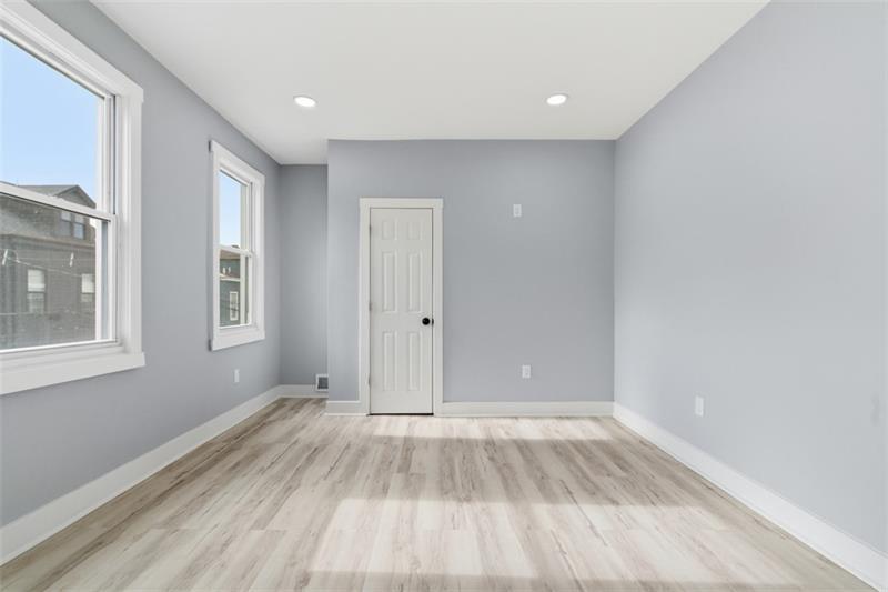 1150 Goettmann Street Pittsburgh, PA 15212 - Photo 25 of 36 a view of a livingroom with wooden floor