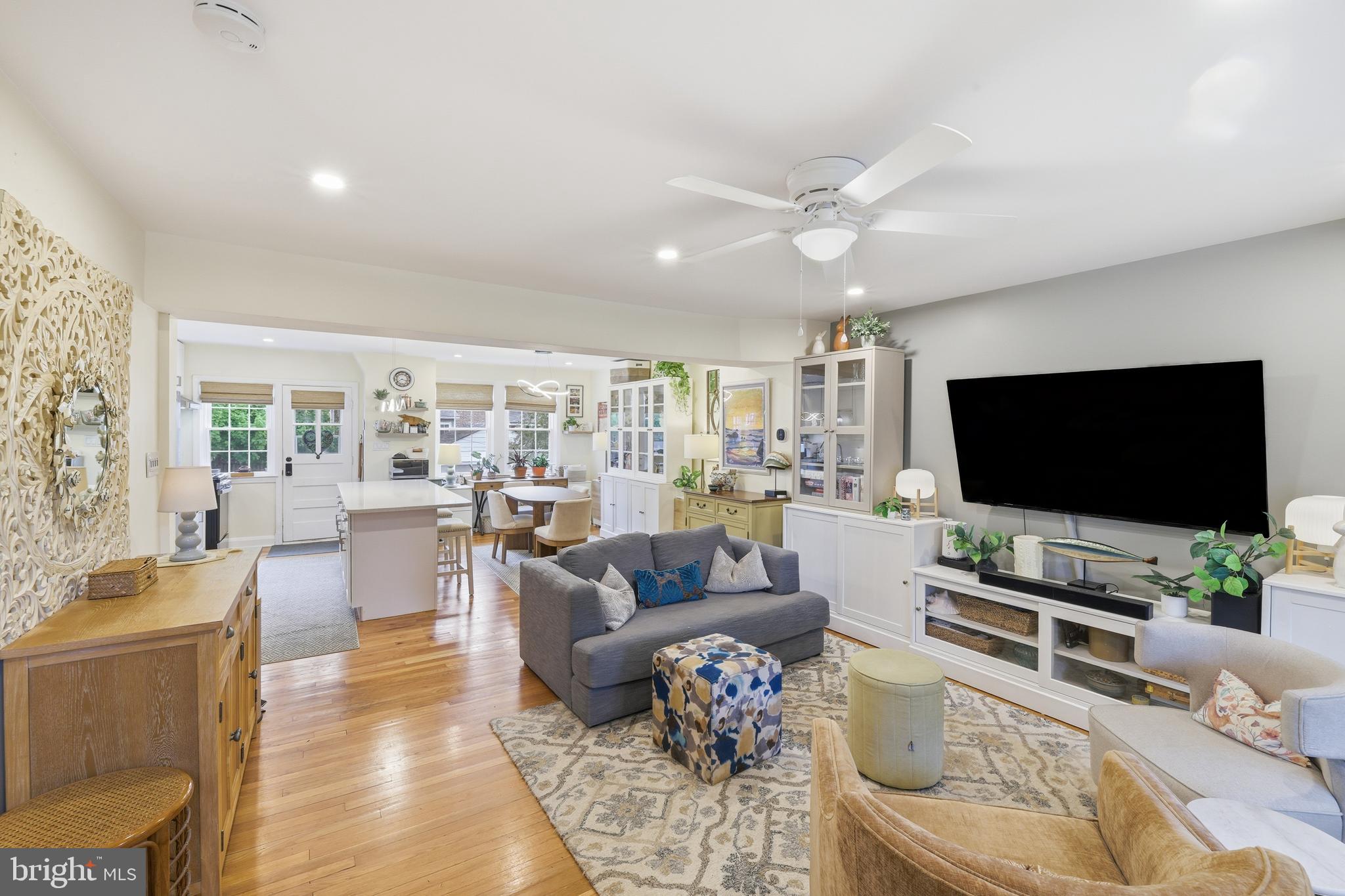 214 Overbrook Road Baltimore, MD 21212 - Photo 5 of 35 Open concept for ease of living and entertaining