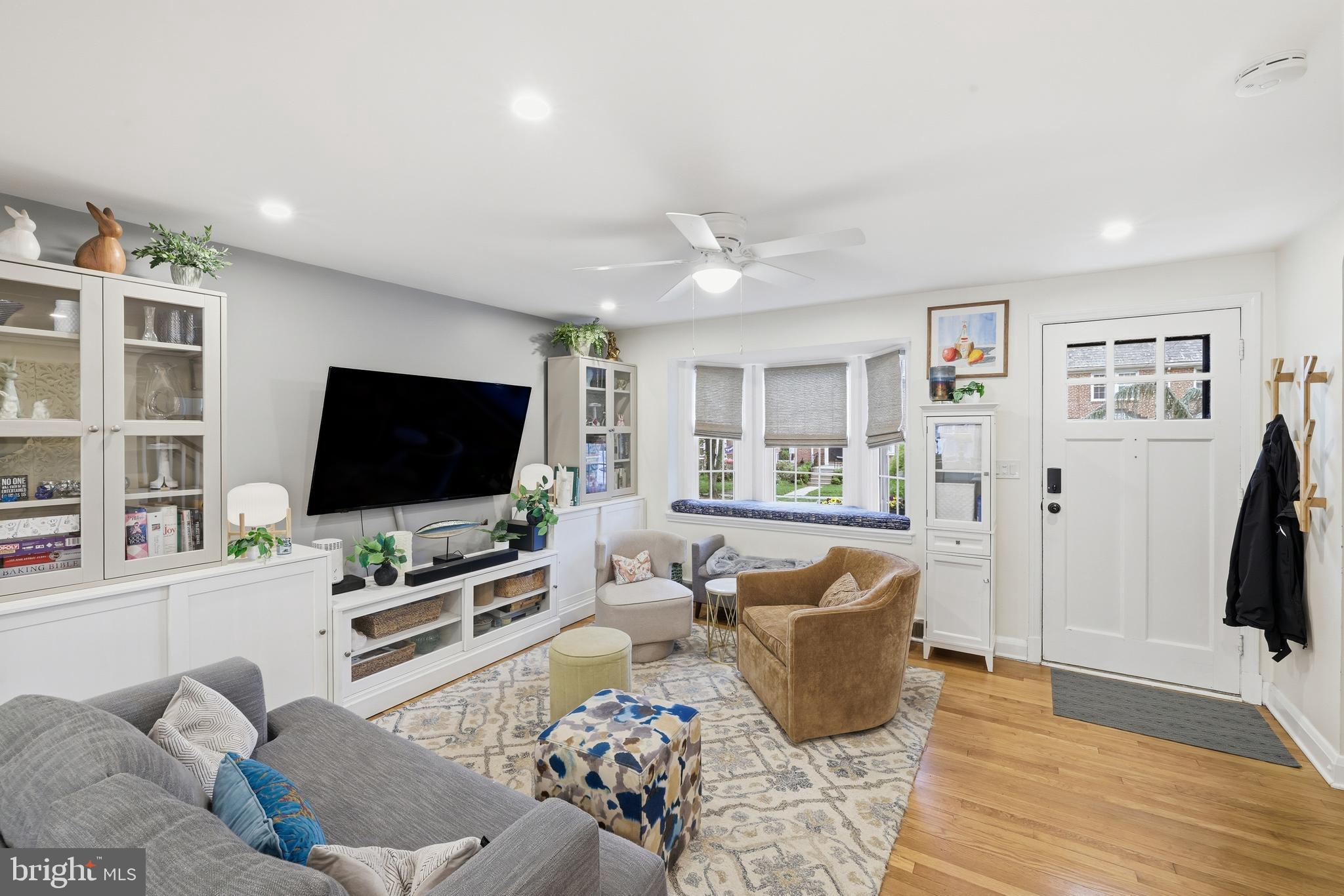 214 Overbrook Road Baltimore, MD 21212 - Photo 6 of 35 LR - Hardwood floors thru-out & bay window