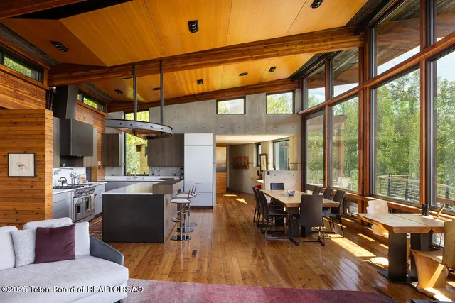 $9,850,000 | 1955 West Bohnetts Road, Jackson, WY 83001