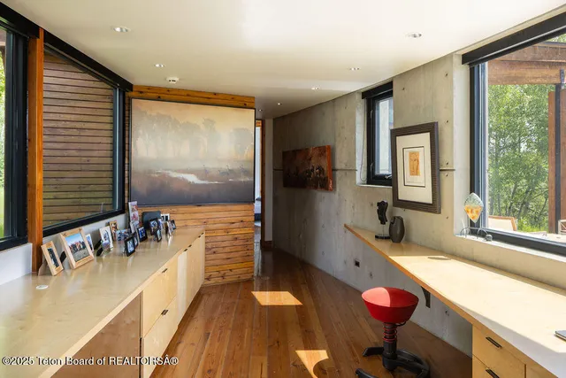 $9,850,000 | 1955 West Bohnetts Road, Jackson, WY 83001