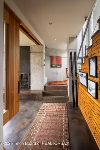 $9,850,000 | 1955 West Bohnetts Road, Jackson, WY 83001