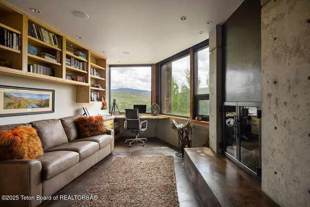 $9,850,000 | 1955 West Bohnetts Road, Jackson, WY 83001