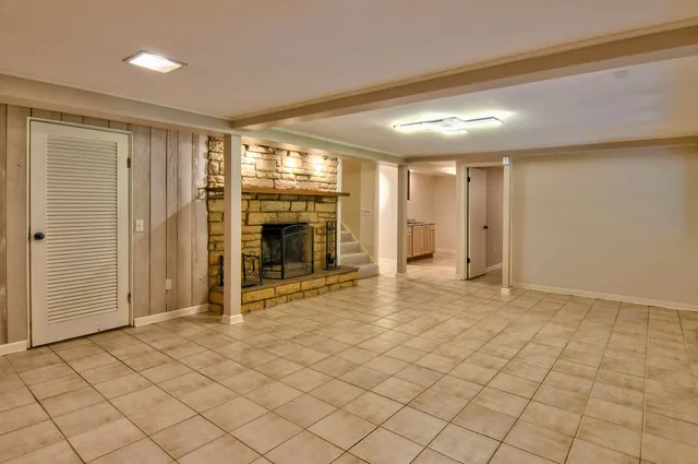 a view of a livingroom with a fireplace