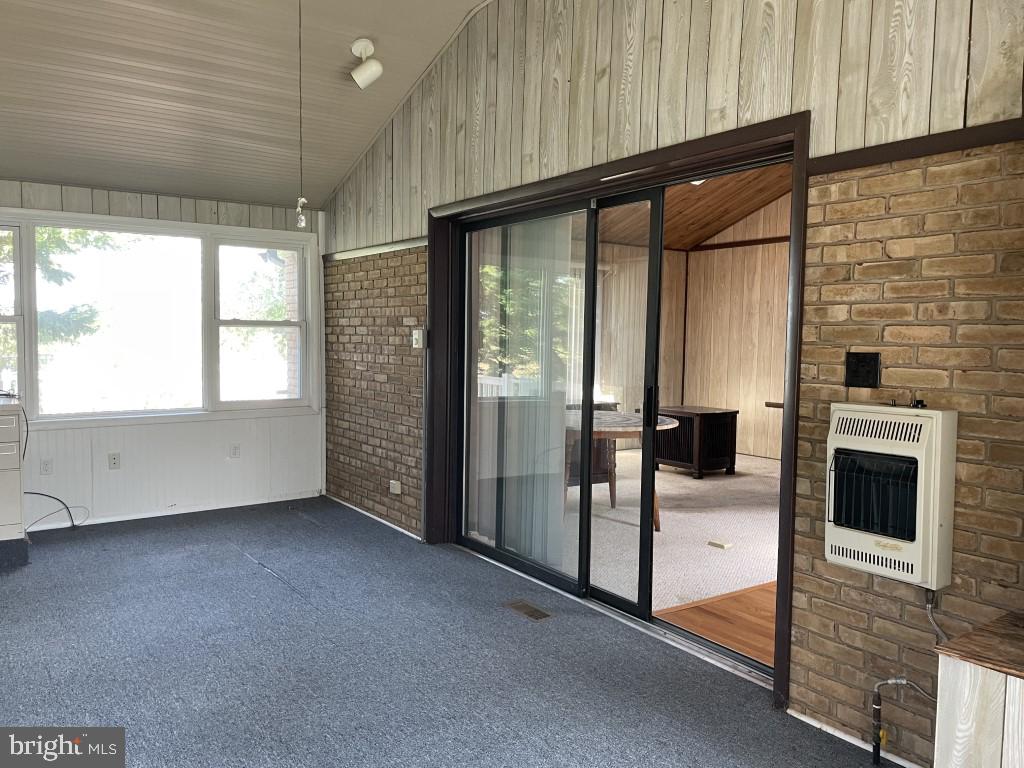 7622 Neck Road Williamsport, MD 21795 - Photo 31 of 55 ENCLOSED PORCH-SUN ROOM