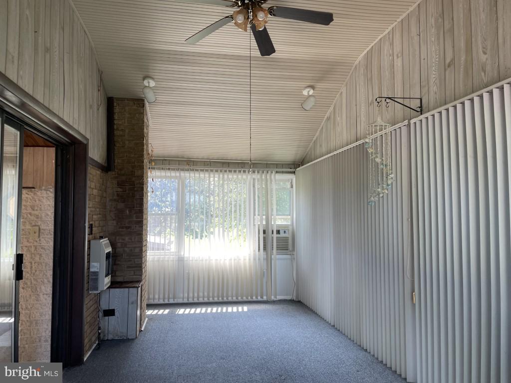 7622 Neck Road Williamsport, MD 21795 - Photo 32 of 55 ENCLOSED PORCH-SUN ROOM