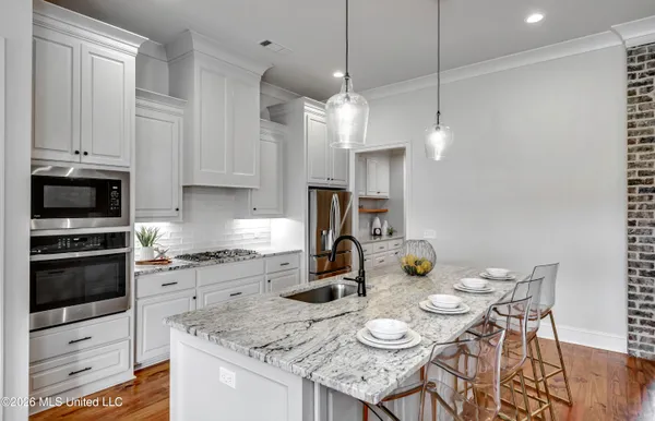 $459,900 | 913 Waters Edge, Brandon, MS 39047