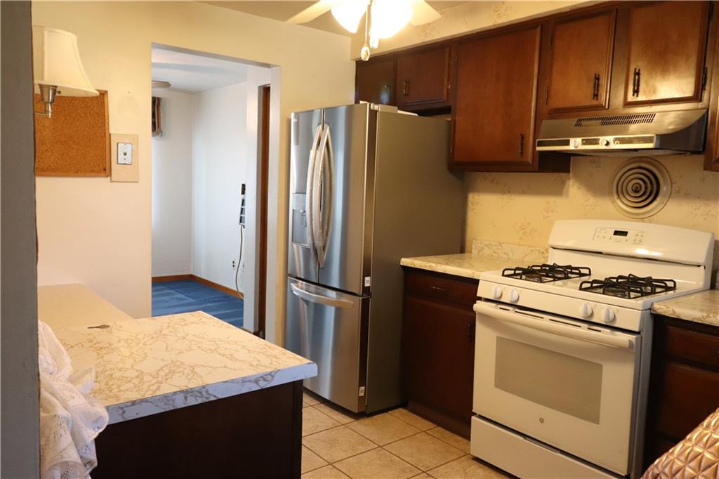 2012 Spring Hill Road Pittsburgh, PA 15243 - Photo 7 of 34 Gallery Image 7