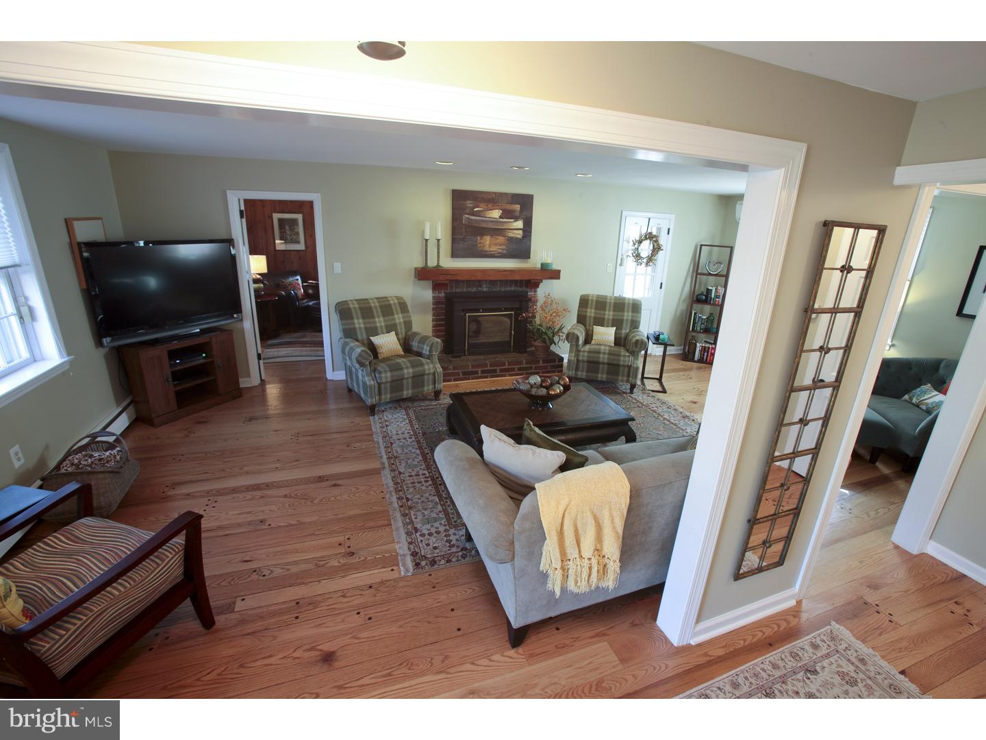 192 Stoneybrook Road Newtown, PA 18940 - Photo 4 of 25