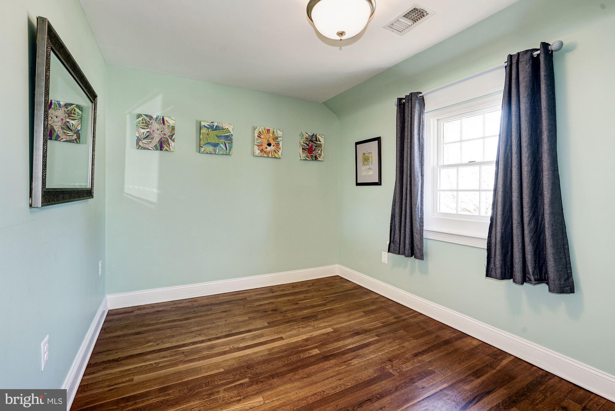 1535 Brookhaven Drive McLean, VA 22101 - Photo 31 of 42 Upper- Bedroom