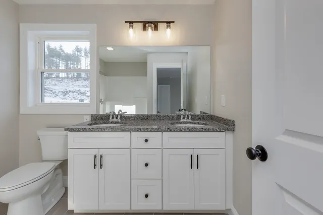 $599,900 | 30 Windsor Lane, Unit 9, Hudson, NH 03051