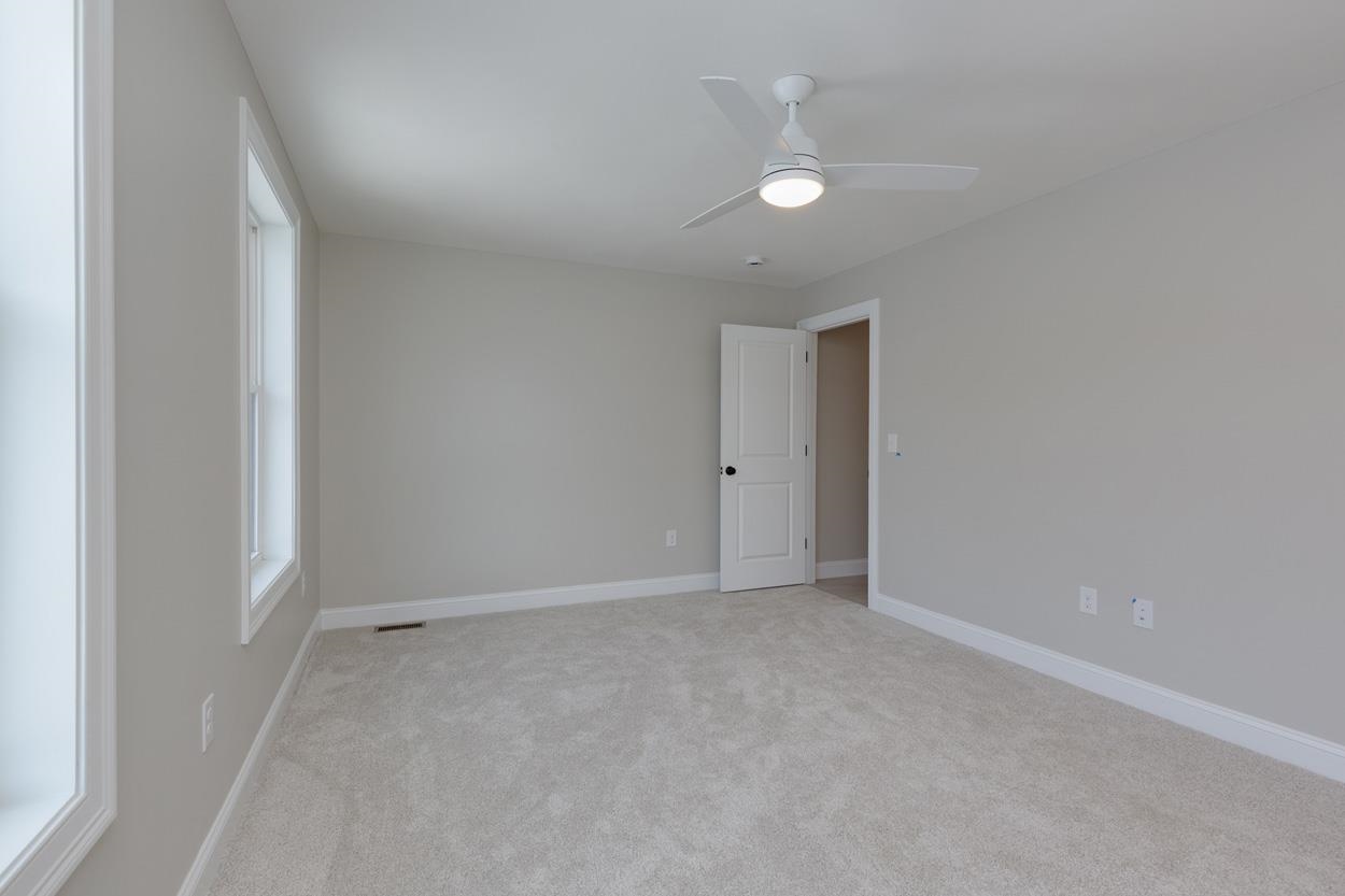 30 Windsor Lane, Unit 9 Hudson, NH 03051 - Photo 19 of 22