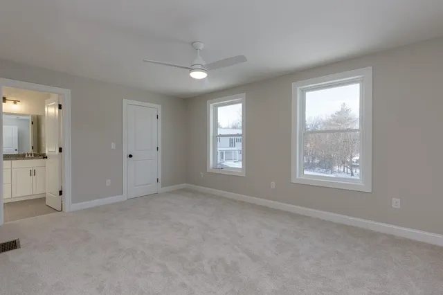 $599,900 | 30 Windsor Lane, Unit 9, Hudson, NH 03051