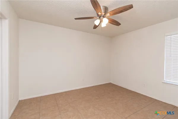 $1,450 | 4405 Teri Road, Unit B, Austin, TX 78744