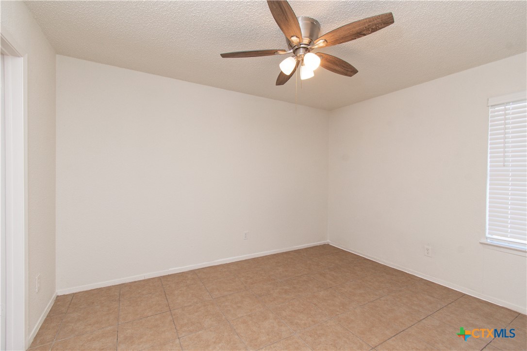 4405 Teri Road, Unit B Austin, TX 78744 - Photo 11 of 18