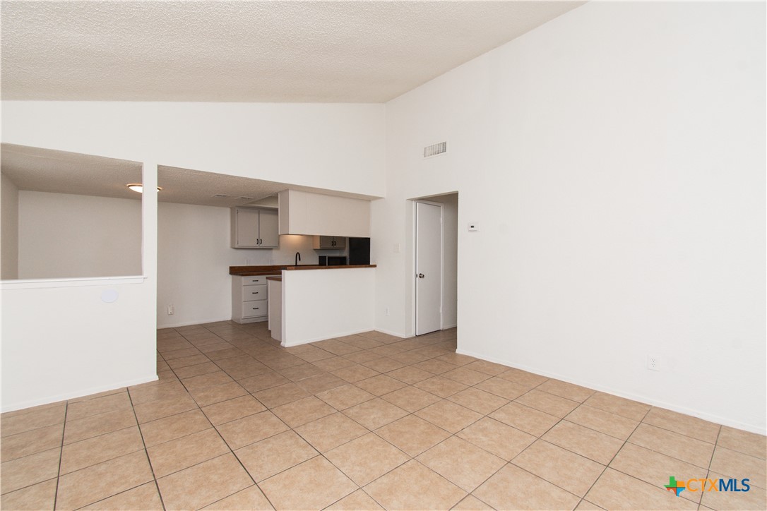 4405 Teri Road, Unit B Austin, TX 78744 - Photo 2 of 18