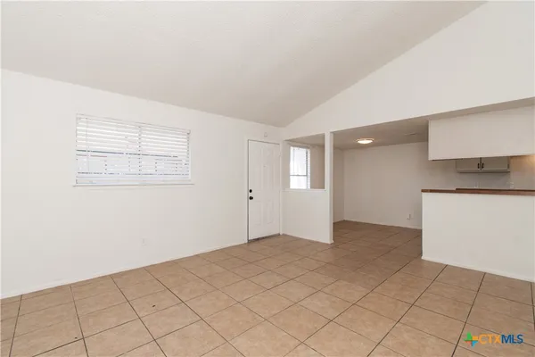 $1,450 | 4405 Teri Road, Unit B, Austin, TX 78744