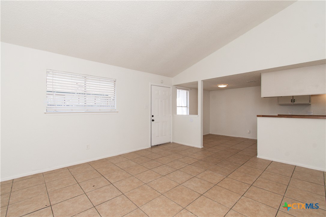 4405 Teri Road, Unit B Austin, TX 78744 - Photo 3 of 18