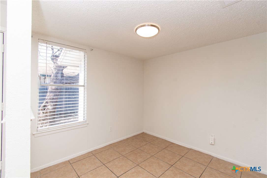 4405 Teri Road, Unit B Austin, TX 78744 - Photo 5 of 18