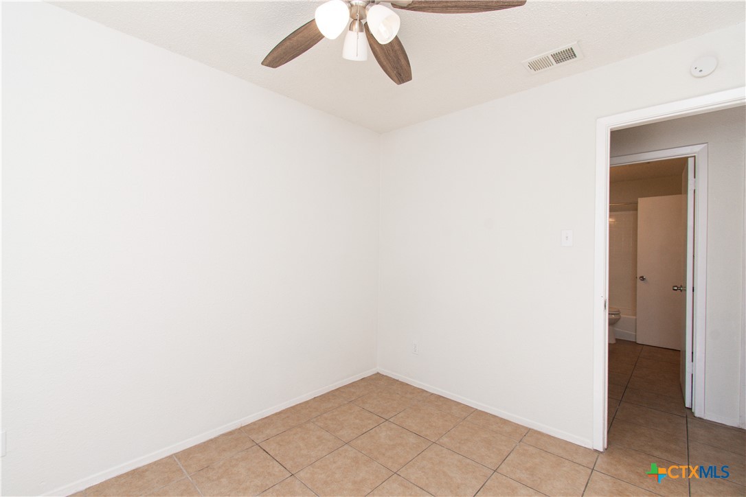 4405 Teri Road, Unit B Austin, TX 78744 - Photo 8 of 18