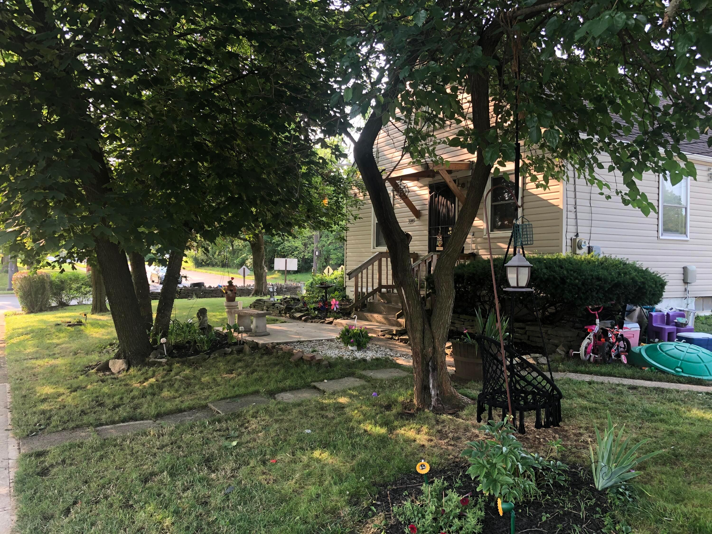 3395 Karl Road Columbus, OH 43224 - Photo 4 of 9 Gallery Image 4