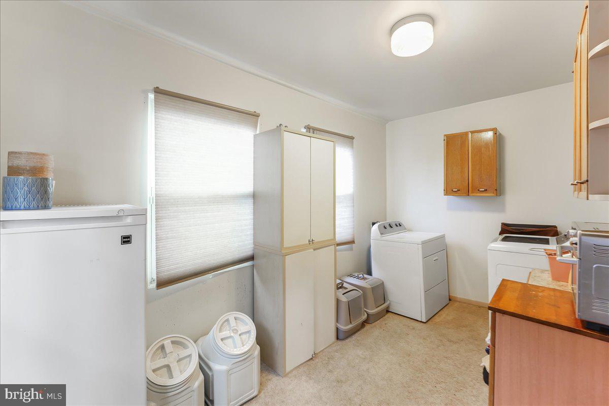 14 West Ridley Avenue Ridley Park, PA 19078 - Photo 13 of 29 Laundry room/mudroom off kitchen