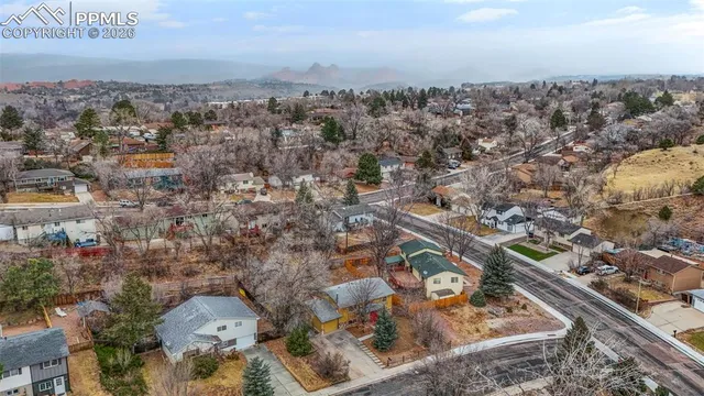 $450,000 | 814 Paradise Lane, Colorado Springs, CO 80904