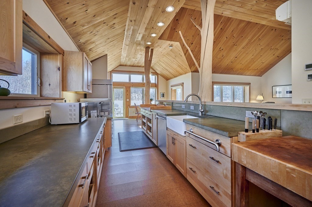 29 Old Long Plain Road Leverett, MA 01054 - Photo 7 of 42 Gallery Image 7