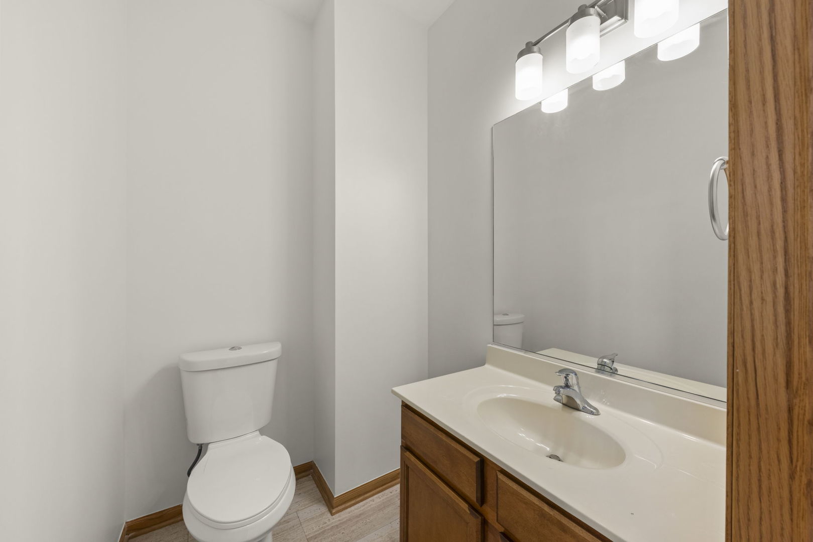 1060 Clover Drive Minooka, IL 60447 - Photo 12 of 25