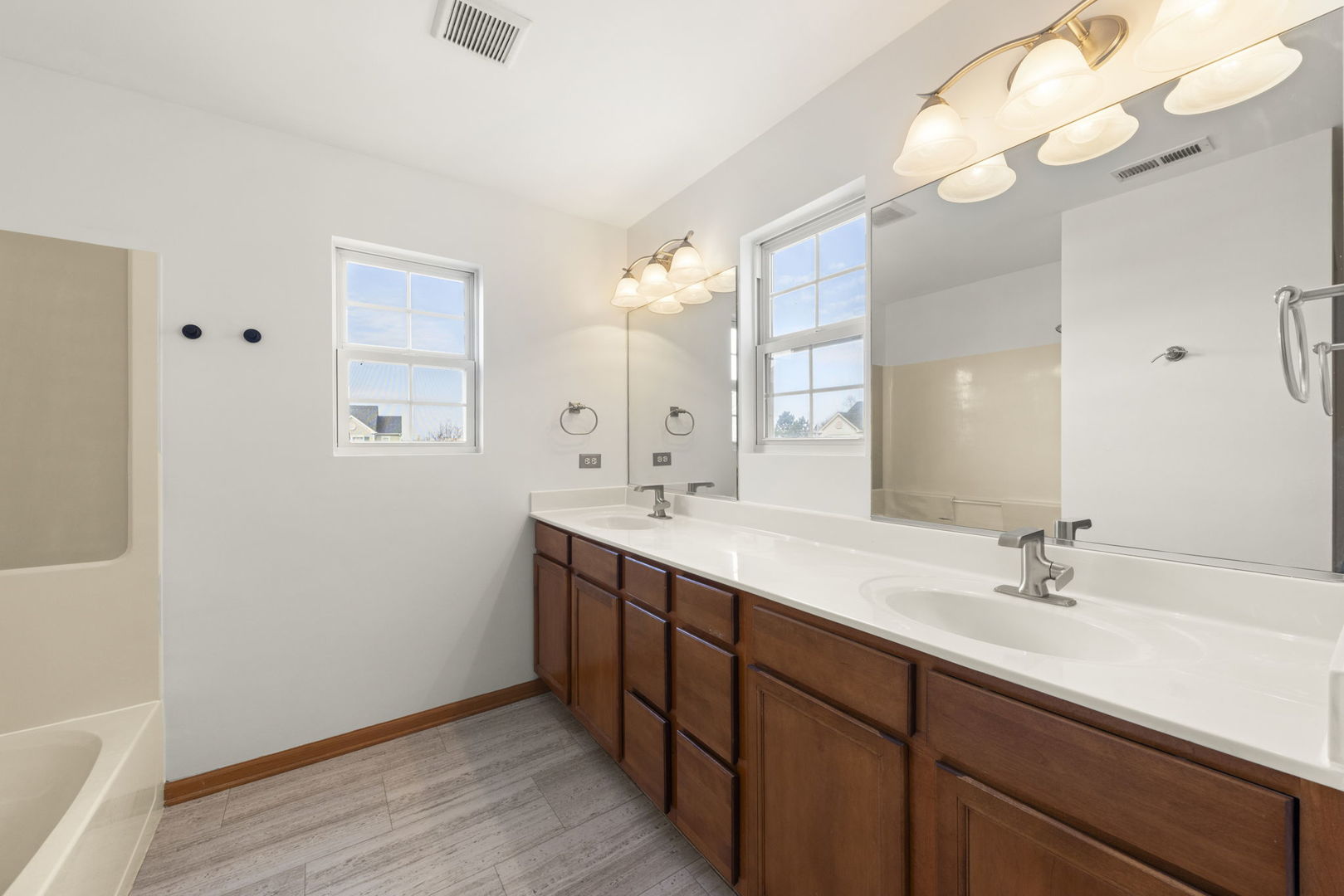 1060 Clover Drive Minooka, IL 60447 - Photo 19 of 25