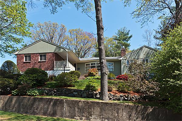 3 Grant Road Winchester, MA 01890 - Photo 3 of 20 Gallery Image 3