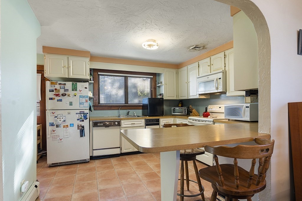 34 Crawford Road Braintree, MA 02184 - Photo 13 of 23 Gallery Image 13