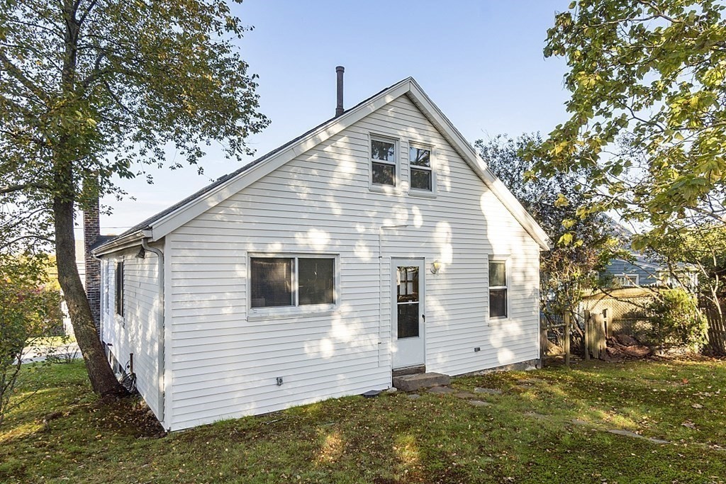 34 Crawford Road Braintree, MA 02184 - Photo 3 of 23 Gallery Image 3