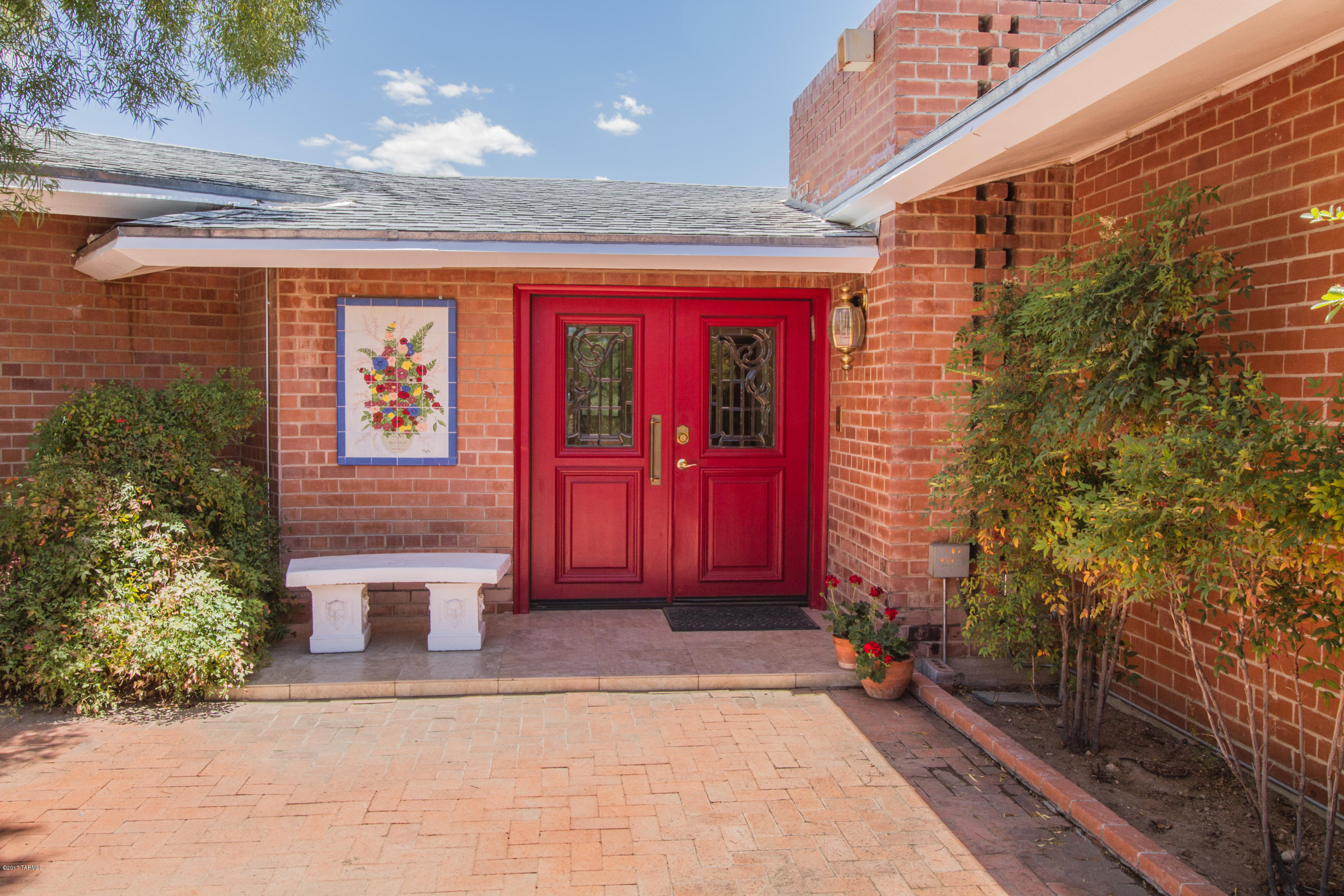 945 West Panorama Road Tucson, AZ 85704 - Photo 4 of 41 Gallery Image 4