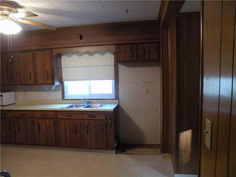 954 Armbrust Hecla Road Mount Pleasant, PA 15685 - Photo 5 of 25 Kitchen. Kitchen in side 1