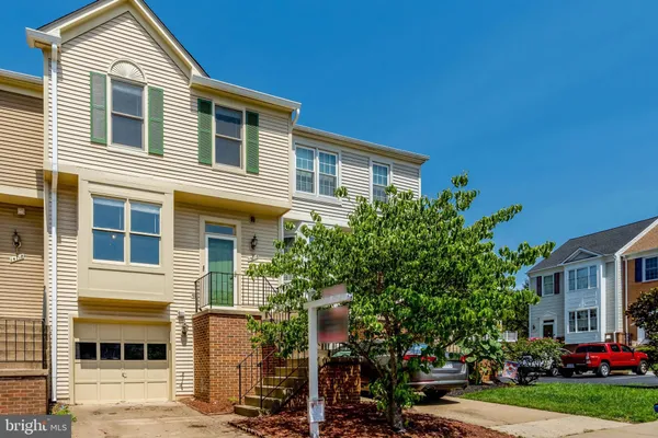 $3,250 | 14716 Grobie Pond Lane, Centreville, VA 20120