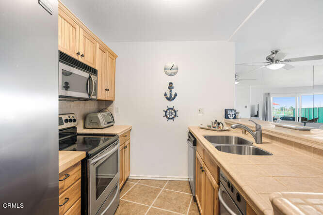 2901 Peninsula Road, Unit 132 Oxnard, CA 93035 - Photo 3 of 38 2901 Peninsula Rd 132 Oxnard-small-004-0