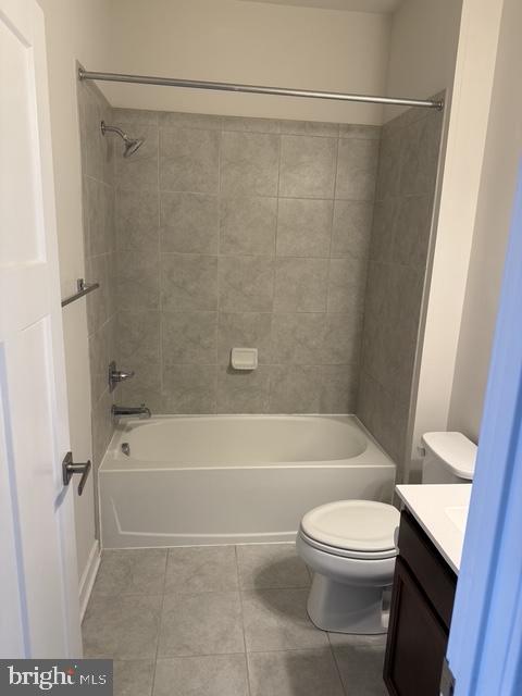 711 Quarry Point Road Malvern, PA 19355 - Photo 19 of 26 a bathroom with a toilet and a bath tub
