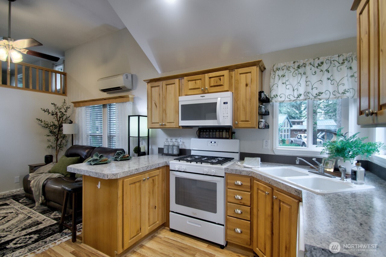 1546 Reservation Road Southeast, Unit 129 Olympia, WA 98513 - Photo 10 of 39