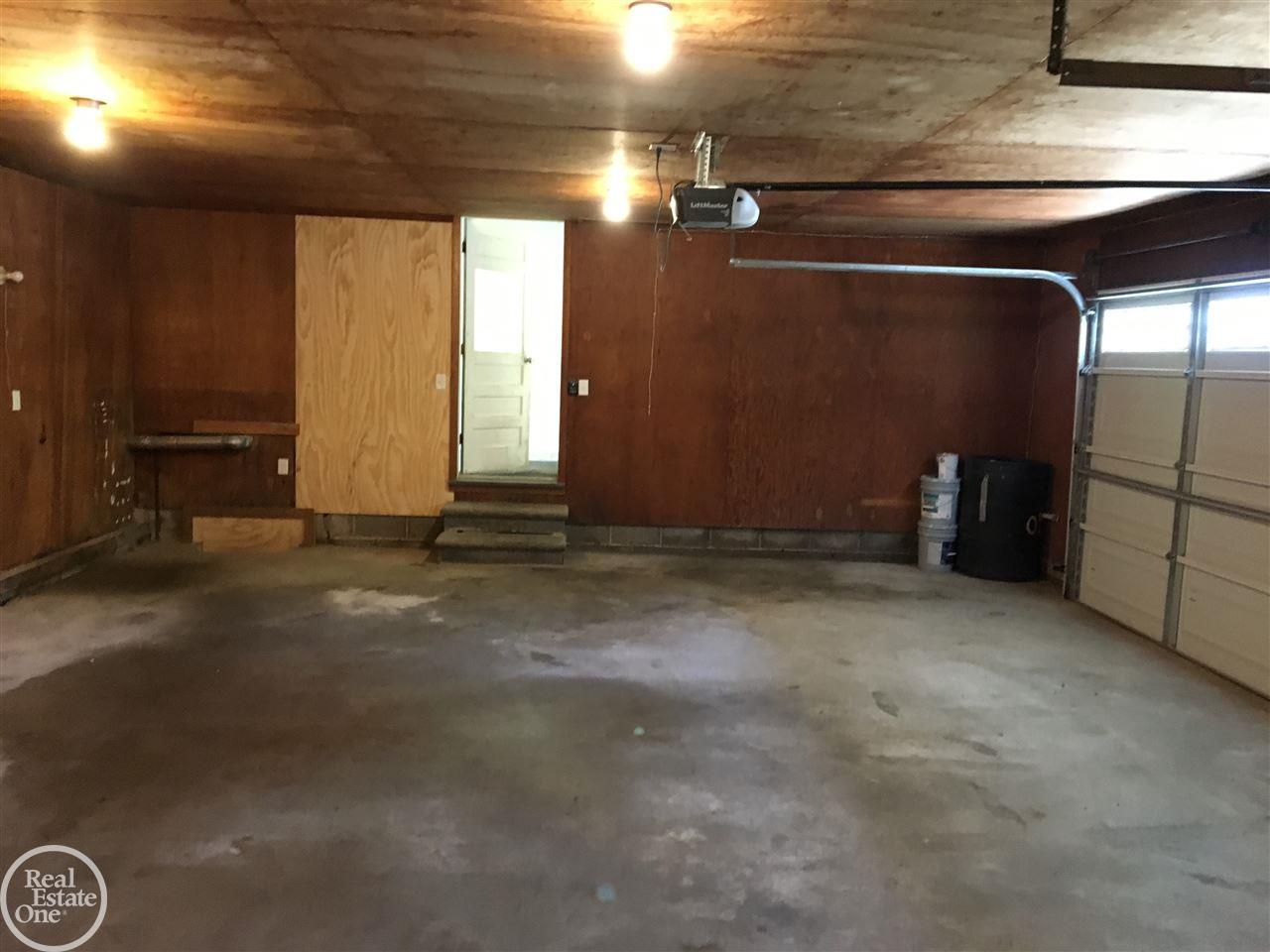 2282 Lakeshore Road Applegate, MI 48401 - Photo 51 of 55 31385181-51.JPG