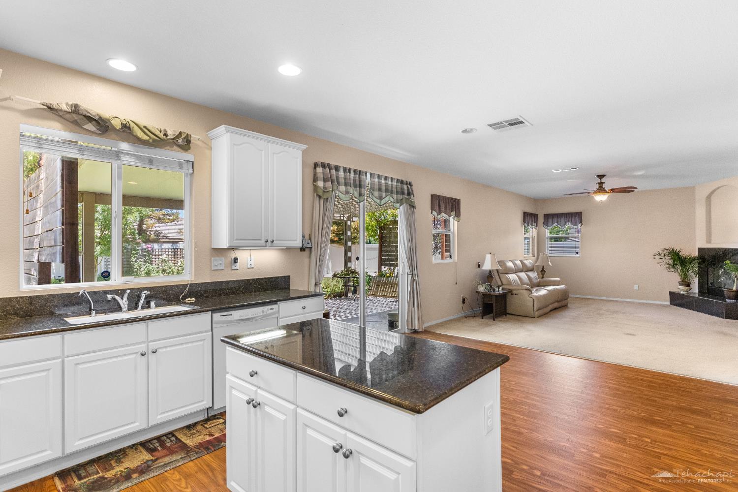 101 Sweetleaf Lane Tehachapi, CA 93561 - Photo 9 of 37 Gallery Image 9