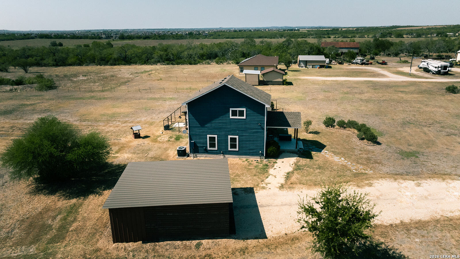 6147 Pfeil Road Schertz, TX 78154 - Photo 6 of 40