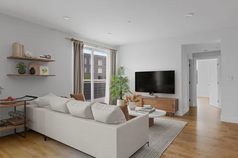 $1,575,000 | 50 Hichborn Street, Unit 506, Boston, MA 02135