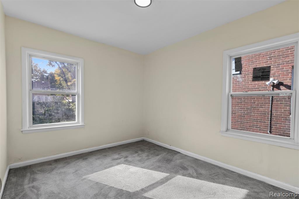 13575 Rutherford Street Detroit, MI 48227 - Photo 7 of 16