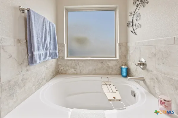 $385,000 | 605 Willow Drive, Troy, TX 76579