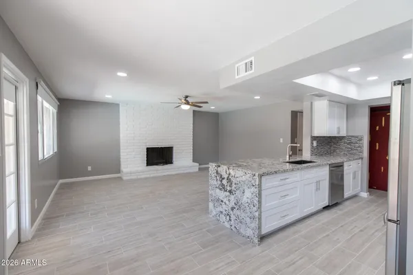 $4,995 | 1224 East Campus Drive, Tempe, AZ 85282