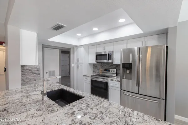 $4,995 | 1224 East Campus Drive, Tempe, AZ 85282