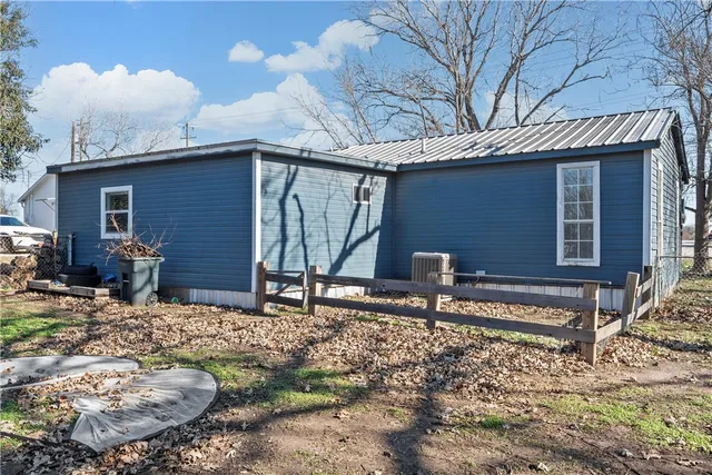 $197,000 | 904 Robinson Drive, Robinson, TX 76706