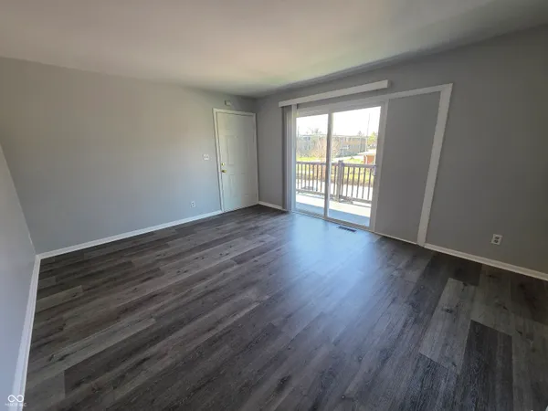 $950 | 6262 Eastridge Drive, Unit 202, Indianapolis, IN 46219