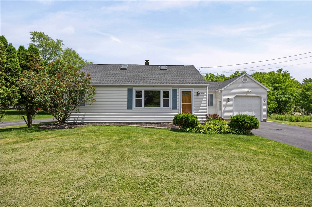 1894 Manitou Road Greece, NY 14559 - Photo 2 of 29